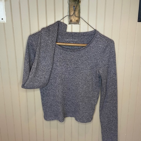 American Eagle Gray LS Top